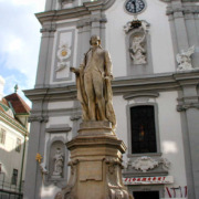Haydn monument Mariahilfstrasse 55: