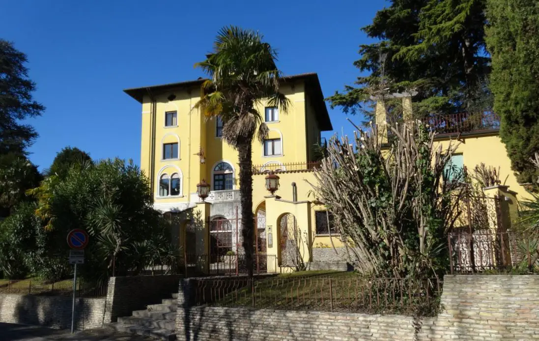 Sirmione Villa Maria callas Meneghini Travel Reisen Culture Tourism