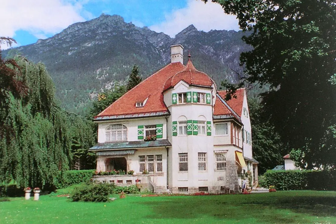Straiss Villa Haus Garmisch Partenkirchen Richard Strauss Travel Reisen Culture Tourism (1)
