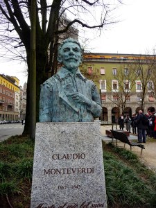 statue claudio monteverdi cremona Travel Reisen Culture Tourism (1) (1)