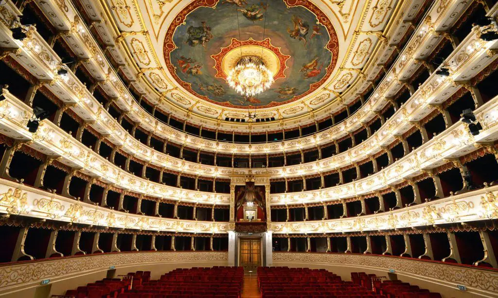 teatro-regio_Parma-travel-tourism-reisen-verdi (1)