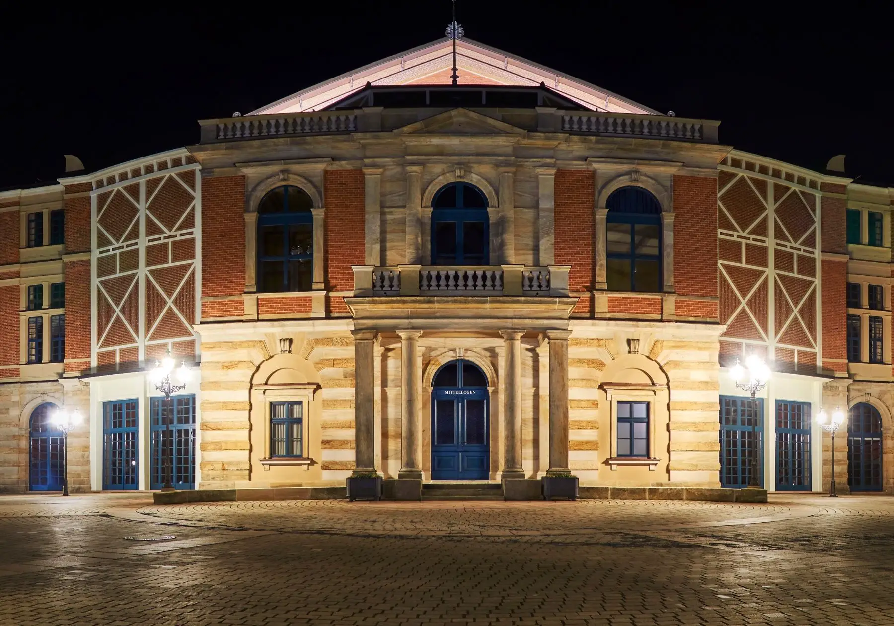 Festspielhaus Bayreuth Richard Wagner Biografie Biography Life Leben Places Orte Music Musik Travel Guide Reisen Reiseführer e