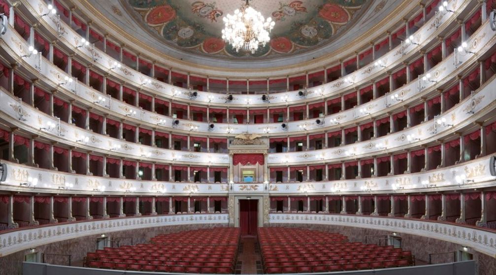 Modena Teatro Comunale Luciano Pavarotti Museum Emilia Romagna Travel Reisen Culture Tourism Reiseführer Travel guide Classic Opera