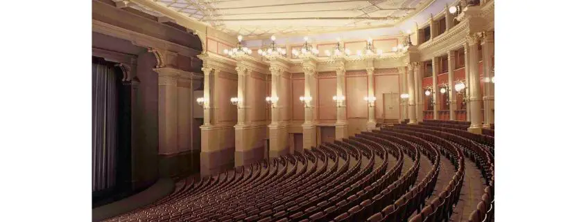 History_of_opera_music_Richard_Wagner_Festspielhaus_Bayreuth